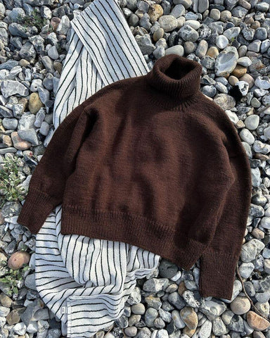 Liggende brun Chestnut Sweater
