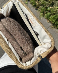 Cleo clutch med stor frame og lyst for