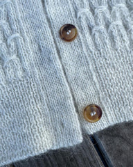 Jenny jacket V-neck med mørkebrune galalit knapper