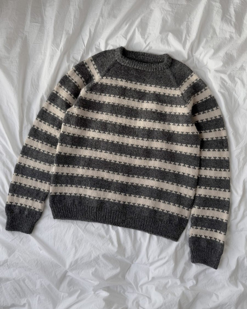 Liggende hvid og grå Key Sweater Man