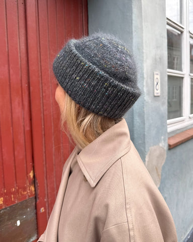 Kvinde iført grøn Terrazzo Hue