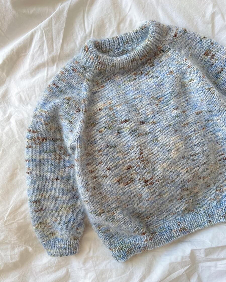 Liggebillede af lyserød Monday Sweater Junior 